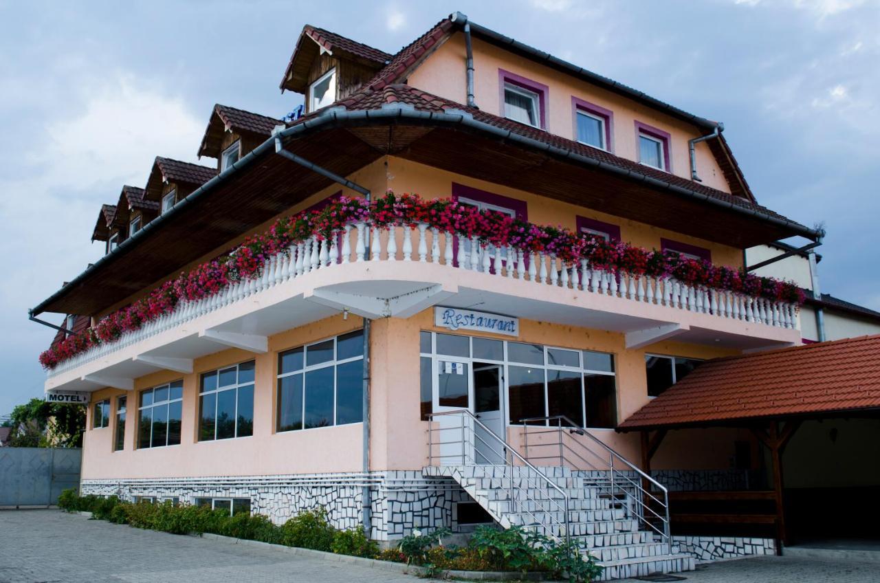 Motel Dracula Шелімбер Екстер'єр фото